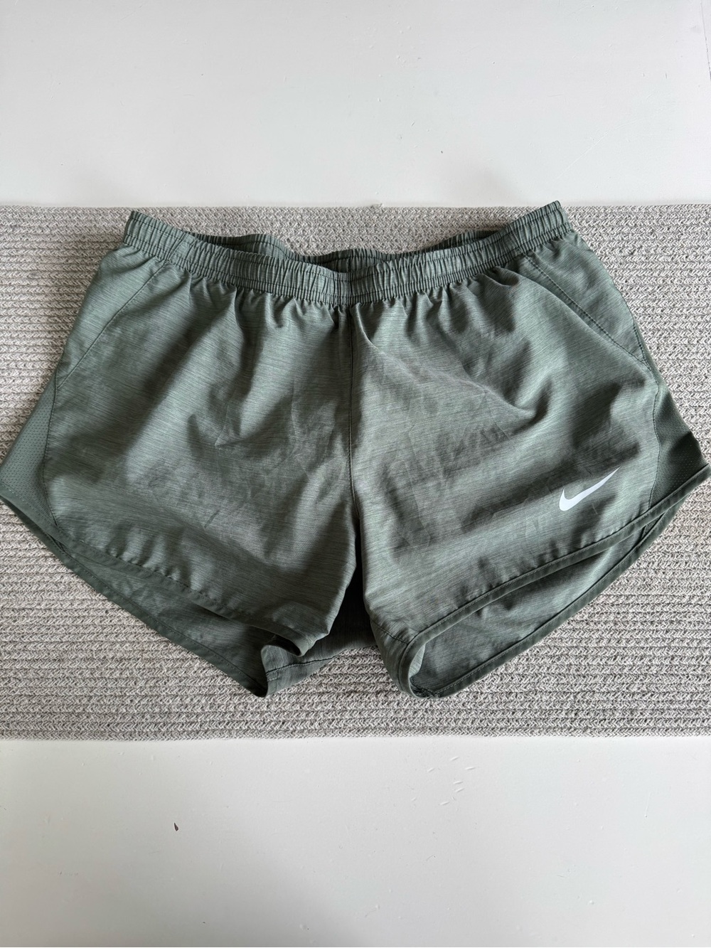 Nike Women's Sage Green Athletic Running Shorts Size Medium